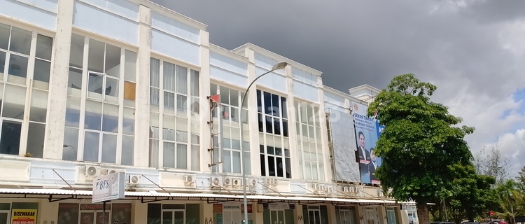 For Rent 3-Storey Shop House in Citraland Kendari 1