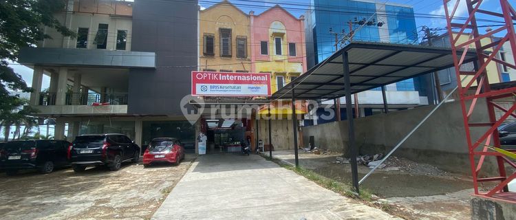 For Rent Strategic Location Shop House in Mandonga 1