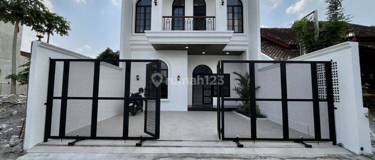 Rumah Baru Siap Huni Klasik Modern Dekat Budi Mulia Dua Tajem 1