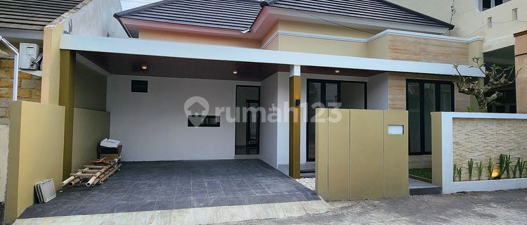 Rumah Cluster Modern Minimalis di Jalan Purwomartani Type 80 1