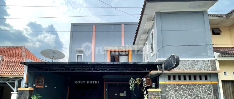 Exclusive Boarding House for Quick Sale: 17 Rooms & Pavilion in Condongcatur 1