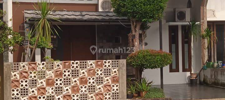 Rumah Bagus Siap Huni 5 Menit Ke Tol di Jl Limo Raya, Depok 1