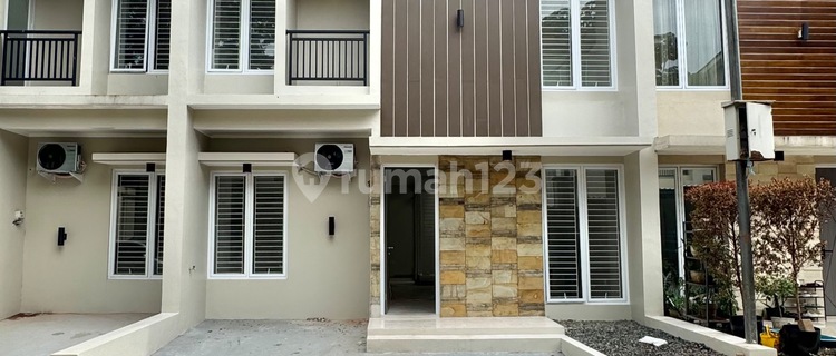 New House Ready to Occupied 10 Minutes from Serpong Toll & Station 1