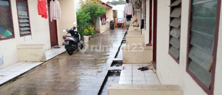 FOR SALE cheap 30-unit rental building and 7 fully occupied stalls on Bambu Kuning Street, Rawa Lumbu, Bekasi. 1