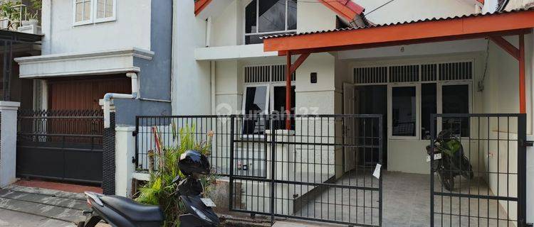 Rumah baru di Taman Harapan Baru dekat dng  HI Bekasi  1