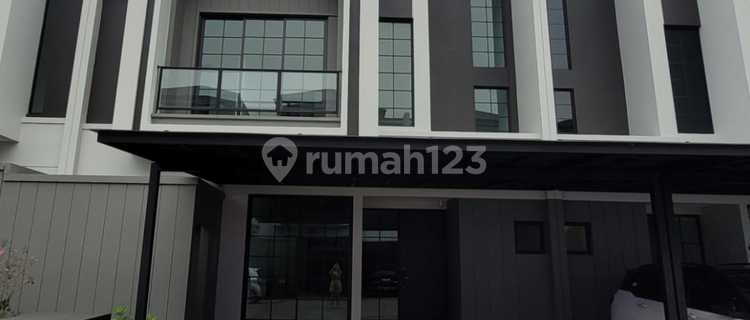 For Sale or Rent Semi-Furnished House, Welton Heira Cluster, BSD City, Master Type. 1