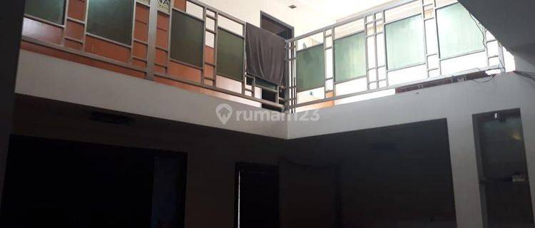 Dijual Rumah 2 Lantai Bagus Turangga 1