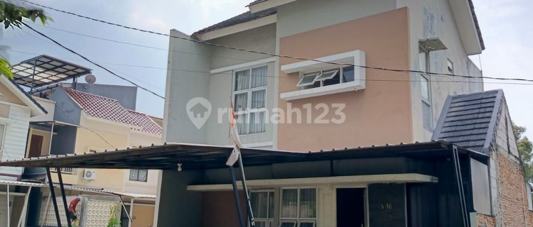For Sale Fast, Ready to Occupy House in Main Garden Cluster Bintaro Tangsel. 1