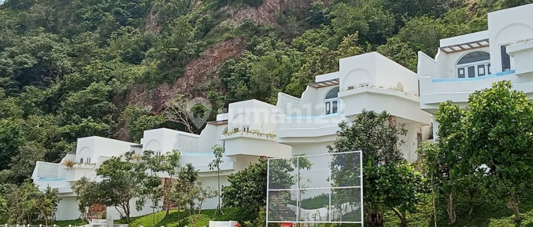 Villa Darat Cantik Hadap Laut Labuan Bajo  1