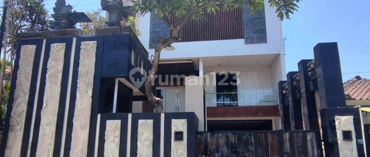 Luxury House in Renon, 6 Very Strategic Rooms  1