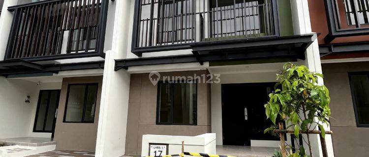  Disewakan Rumah Leonora 7x12 (3Lt) Symphonia Gading Serpong 1