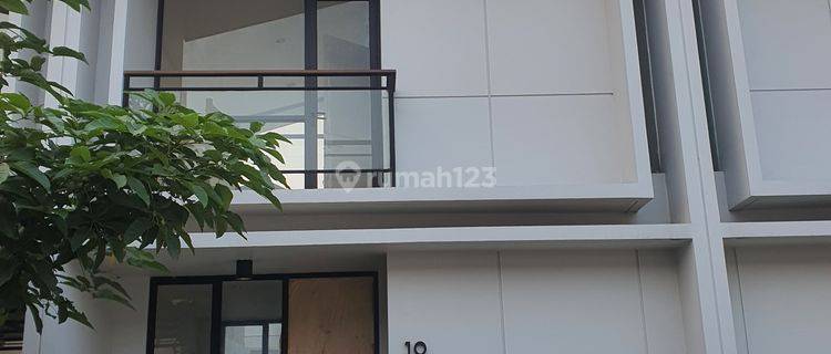 Disewakan Rumah Cendana Icone Lippo Karawaci 1