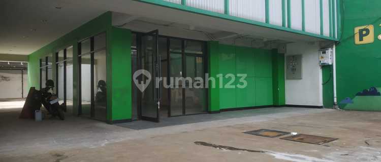 Tandem Shop House Ex Restaurant – Jatiwaringin Main Road 1