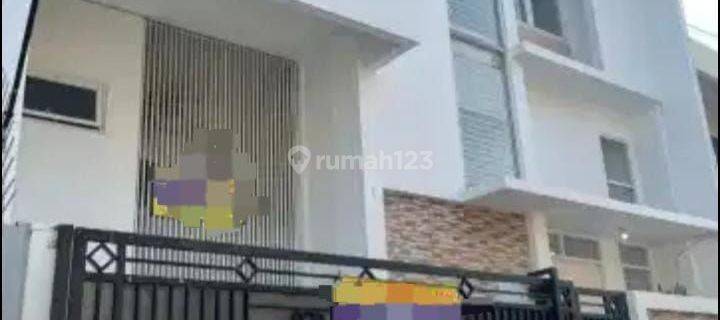 Rumah Minimalis 2 Lantai Plus Basement Dan Roof Top Pulo Asem 1