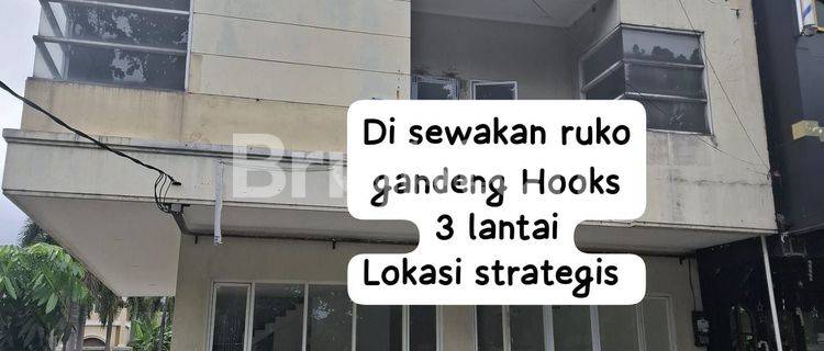 RUKO GANDENG,  3 LANTAI HOOKS LOKASI STRATEGIS CIBINONG PAKANSARI 1