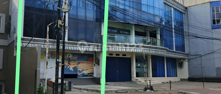 Ruko 3 Lantai Bagus. Strategis Di Bendungan Hilir 1