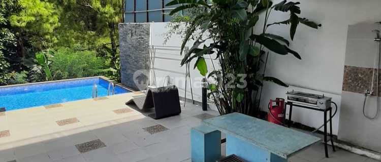 Rumah Villa 3,5 Lantai Furnish +Pool di Dago Resort Bandung 1