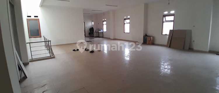 Shop House for Rent in Pasirkoja 1