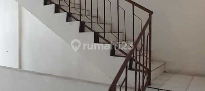 Shop House Near Palmerah Market, West Jakarta 1