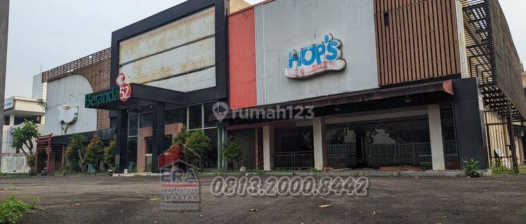 Bangunan Siap Pakai Bekas Pusat Kuliner di Sektor 7 Bintaro 1