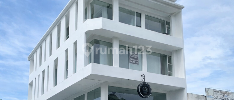 Hoek Pluit Building 412M2 16X25 With Basement Strategic Location Ready to Use 1