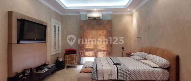 Jual Rumah Mewah Ada Swimming Pool di Vgi Kelapa Gading 1