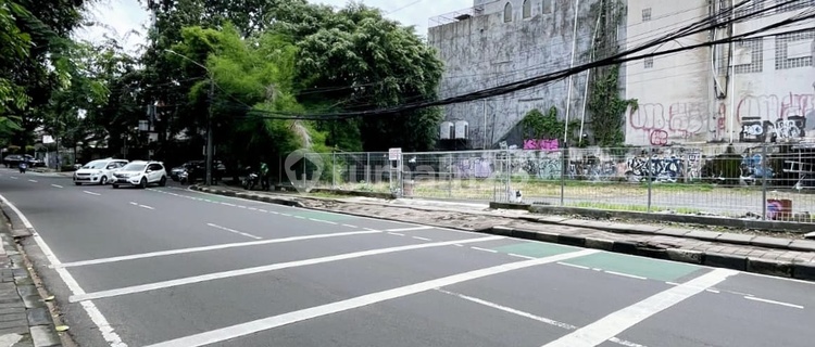 TANAH STRATEGIS ZONA KOMERSIAL di Jl BUMI, PAKUBUWONO, KEBAYORAN BARU 1