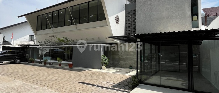 MODERN BUSINESS SPACE on PAKUBUWONO St, KEBAYORAN BARU, SOUTH JAKARTA 1