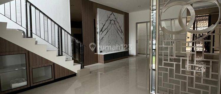 Disewakan Rumah Semi Furnish Bagus Di Pik 2 1