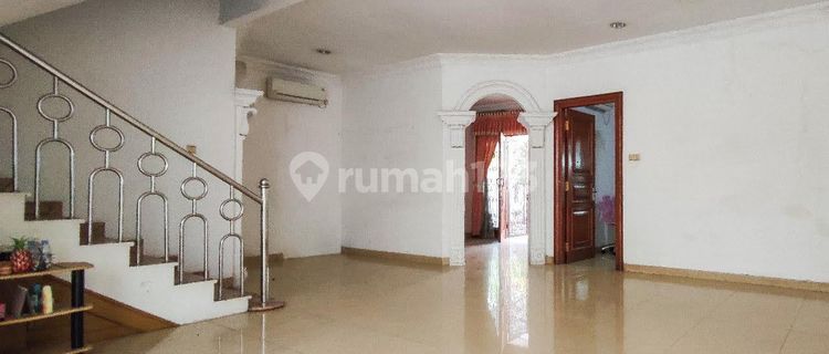 Renovated House in Janur Elok, Kelapa Gading, North Jakarta 1