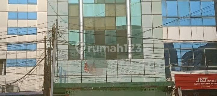 Ready-to-use 5.5-story shop house in KH Moh. Mansyur, Central Jakarta 1