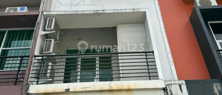 Cheap Shop House for Rent in Pasar Minggu, South Jakarta 1