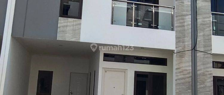 Rumah Murah Minimalis Elegan 3 Lantai Di Rawasari Jakarta Pusat 1