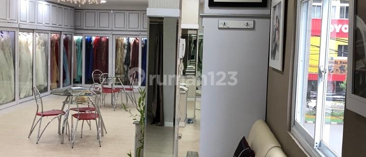 Ruko Tempat Usaha 4 Lantai HGB Masih Panjang  1