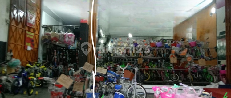 Ready-to-Use Strategic Shop House on Sukowati Main Road, Sragen 1