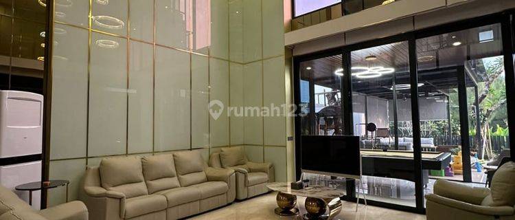 Dijual Rumah Navapark Cluster Lyndon Bsd Uk 665m2 Furnished With Lake View ,Lift , Tanggerang 1