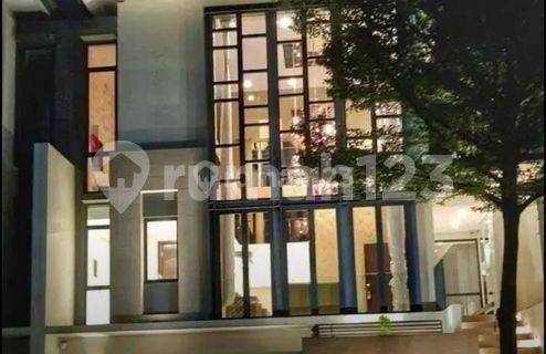 TURUN HARGA RUMAH HOEK SUPER HOKI NGANTONG NAVA PARK BSD  1