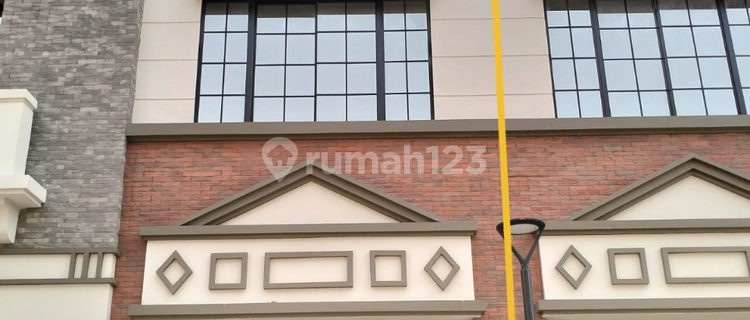 For rent: PIK 2 shop house, size 4.5x15m2 in North Jakarta 1