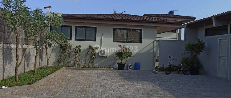 Villa Baru Keren Modern Tropica Minimalis di Pangandaran 1