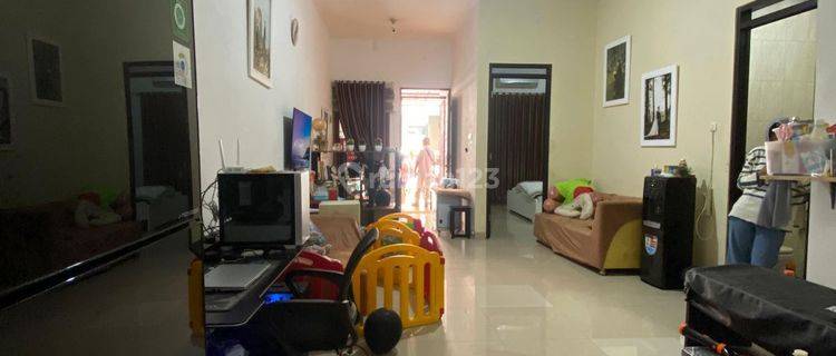 Rumah Bagus Nyaman di Singgasana Pradana Bandung 1