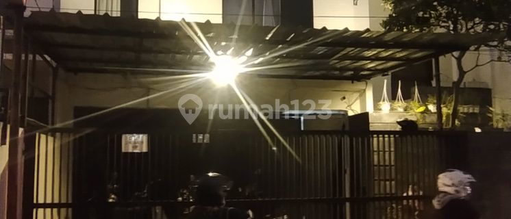 Strategic Active Furnished Exclusive Boarding House in Budi Luhur, Bandung 1