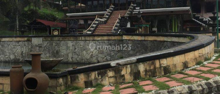 Rumah Makan Luas Strategis di Jalan Gunung Kencana Sumedang 1