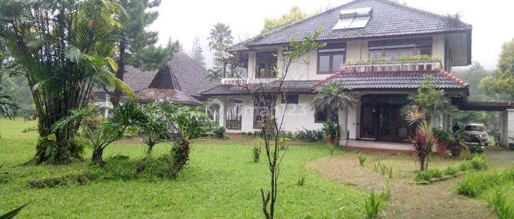 Dijual Rumah Villa Mewah di Villa Bumi Jawa Tegal, Bumijawa  Furnished 1