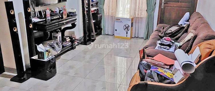 Rumah 3 lantai di Vila Dago Pamulang Lokasi sangat strategis 1