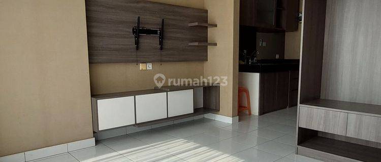 Apartemen Casa De Parco Semi Furnished Bagus 1