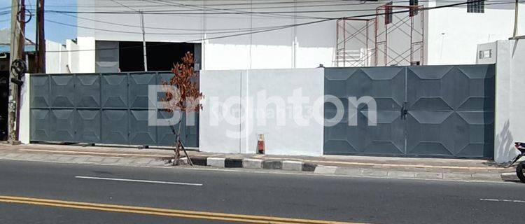 Gudang Luas Dan Baru Dibangun Dipinggir Jalan Utama Mahendradata 1