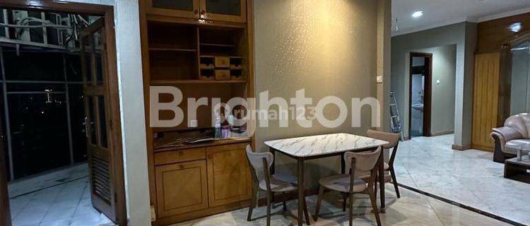 DIJUAL / SEWA LUXURY  CONDO GRAHA FAMILI FURNISHED - SEMI PENTHOUSE 1