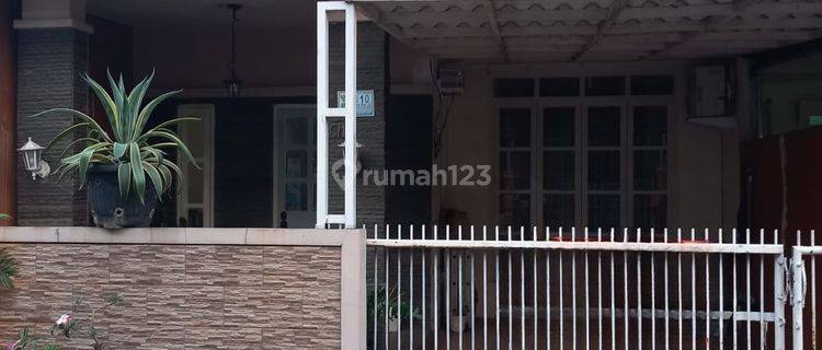Dijual Rumah di Komplek Graha Santika Jati Asih Bekasi  1