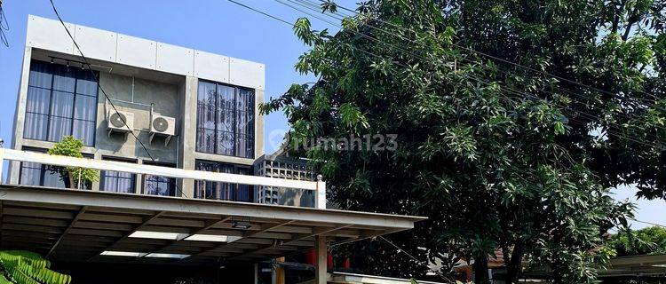 Dijual Rumah Luas & Nyaman Komplek Depnakertrans Bekasi Barat 1