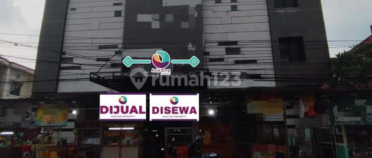 Large attached shop house for sale on the main road of Taman Galaxy, Bekasi. 1
